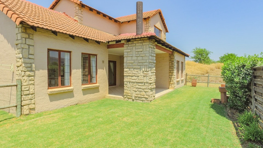 To Let 3 Bedroom Property for Rent in The Coves North West